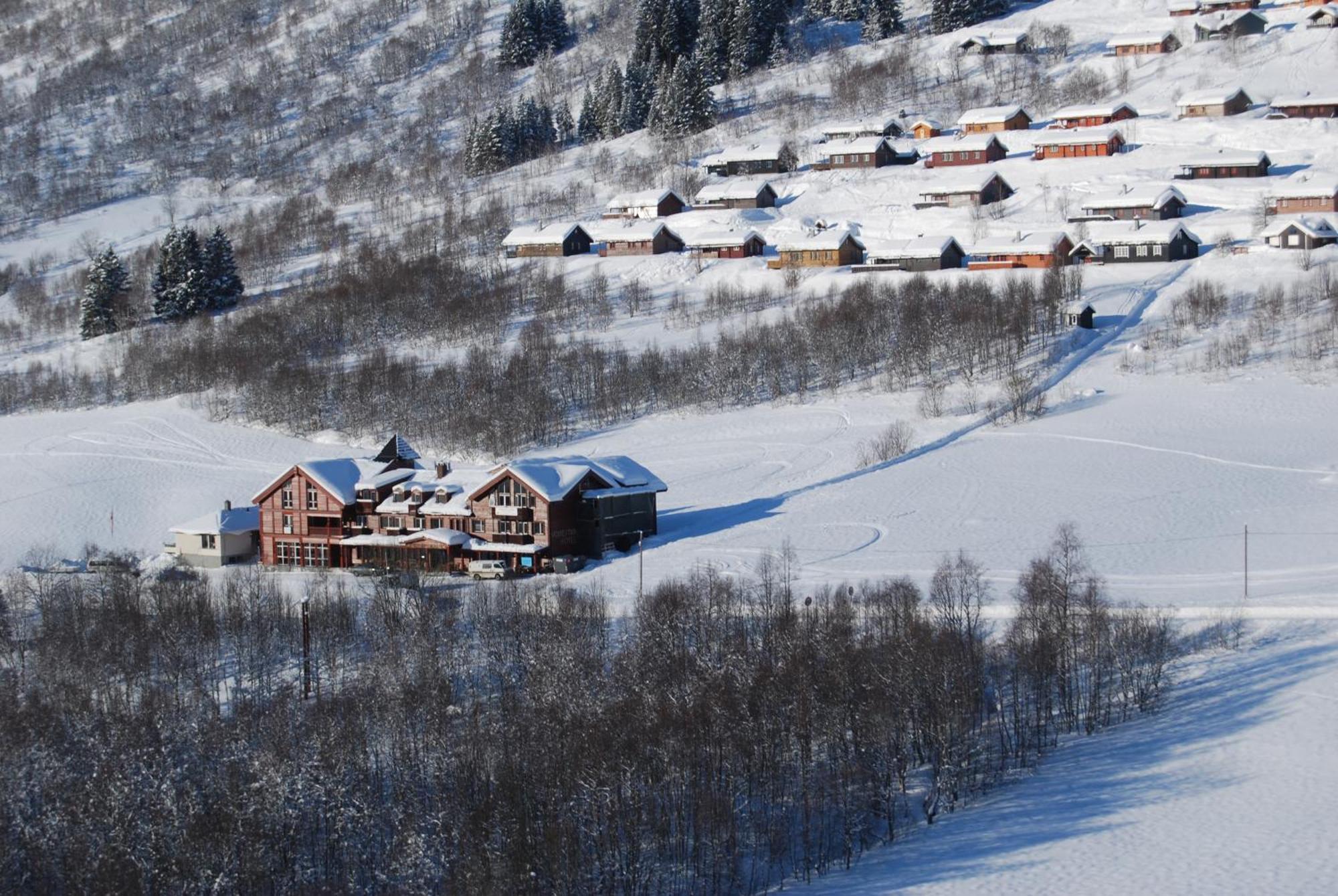Vossestrand Hotel And Apartments Миркдален Екстериор снимка
